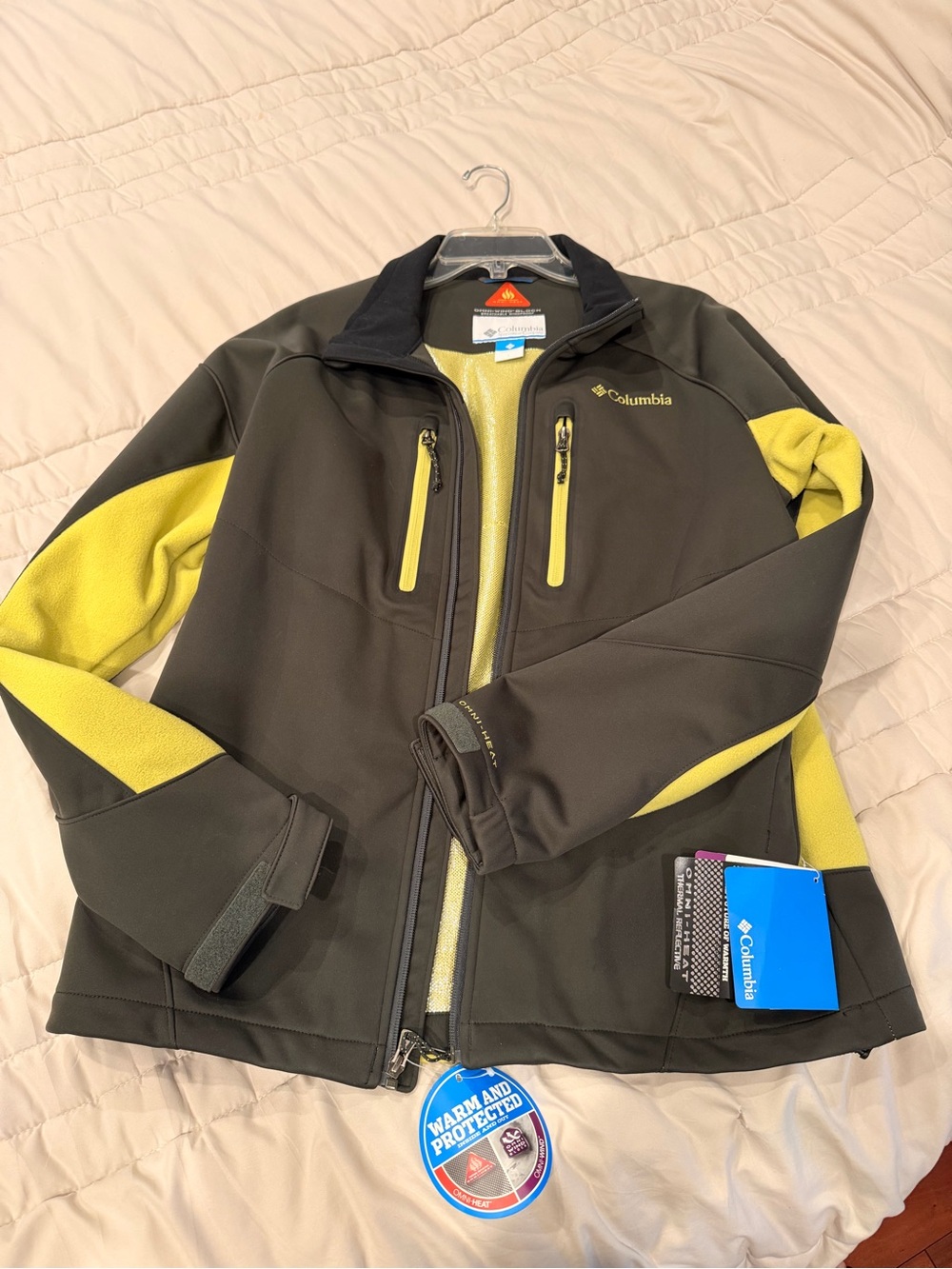 Columbia Men’s Black and Yellow Performance Softshell Jacket